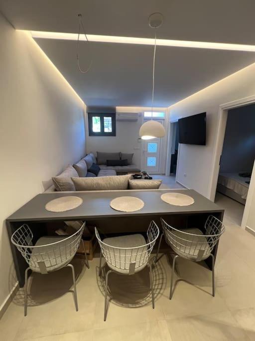Villa Leo Aigina Vathí Dış mekan fotoğraf